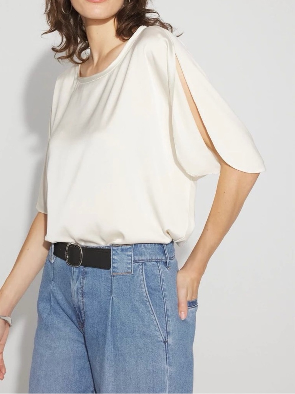 New White House Black Market Women's Cream Satin Jersey Split-Sleeve Tee SXL